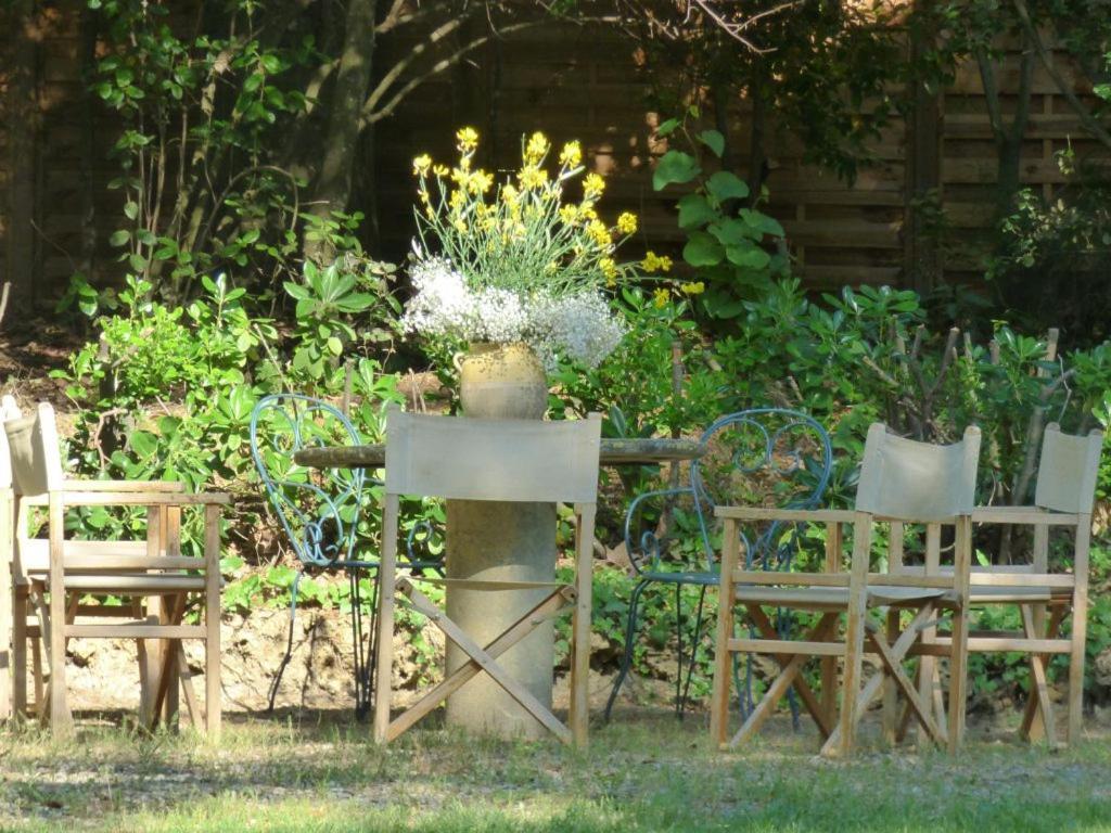 Gite Du Parc A Langel Panzió Armissan Kültér fotó